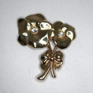 Vintage Gold color Floral Brooch with Rhinestones